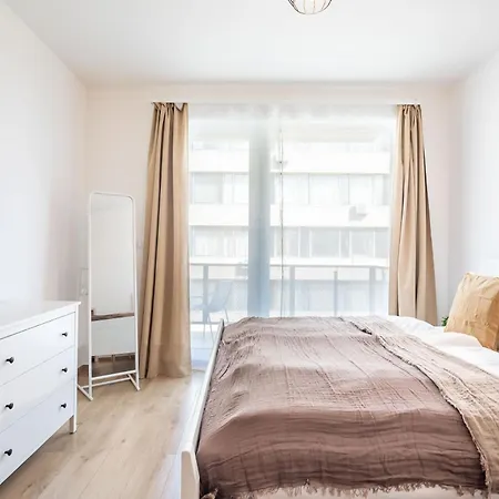 - Balcony - Comfort & Calm Hideaway アパート ブダペスト